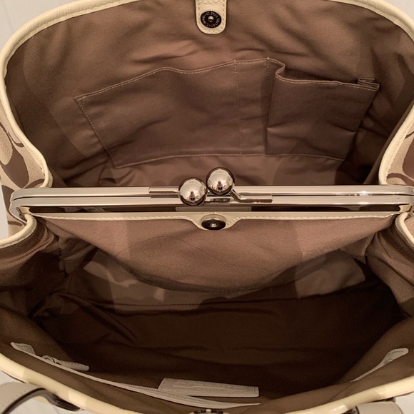 Coach - Medium Tote/Shoulder Bag - Picture 2 of 3